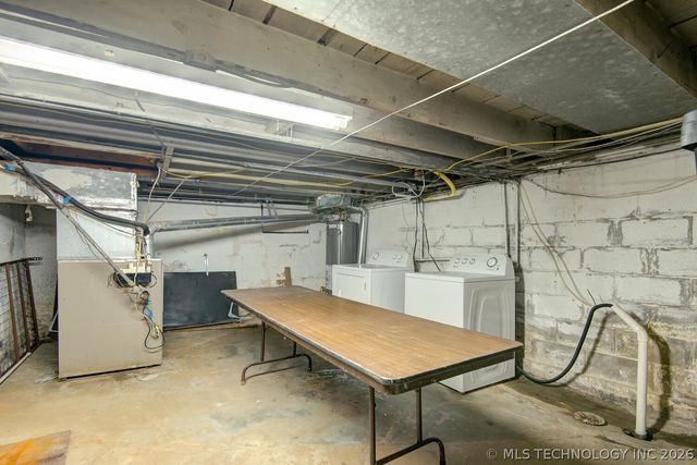 1735 S Yorktown Avenue, Tulsa, OK 74104