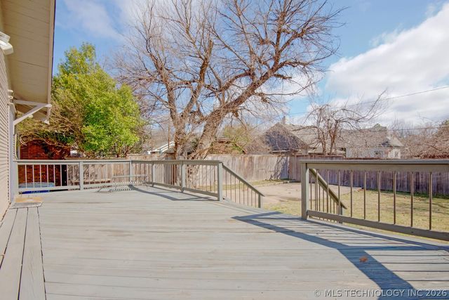 1735 S Yorktown Avenue, Tulsa, OK 74104
