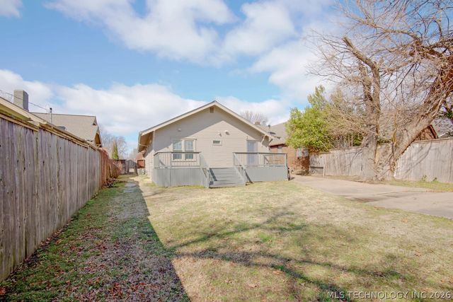 1735 S Yorktown Avenue, Tulsa, OK 74104