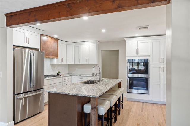 242 Bretton Woods Drive, Cranston, RI 02920