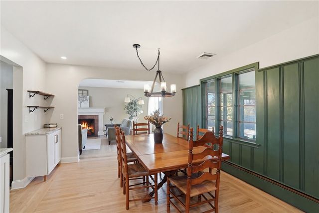 242 Bretton Woods Drive, Cranston, RI 02920