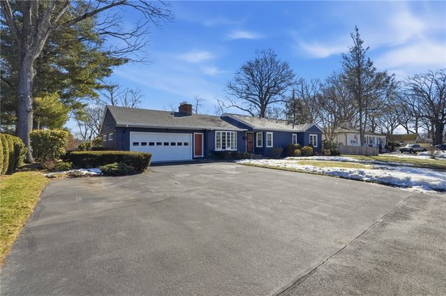 242 Bretton Woods Drive, Cranston, RI 02920