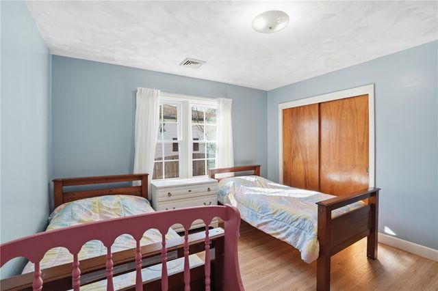 242 Bretton Woods Drive, Cranston, RI 02920