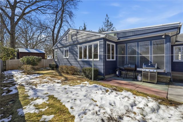 242 Bretton Woods Drive, Cranston, RI 02920