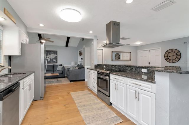 4712 114TH STREET N, St Petersburg, FL 33708