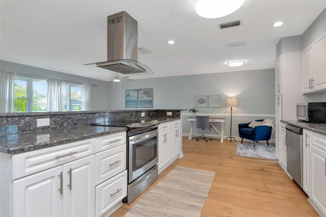 4712 114TH STREET N, St Petersburg, FL 33708