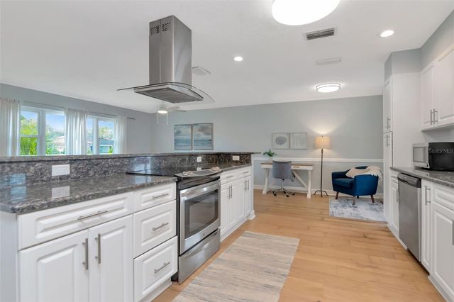 4712 114TH STREET N, St Petersburg, FL 33708