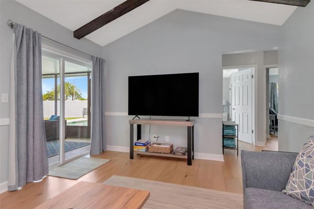 4712 114TH STREET N, St Petersburg, FL 33708