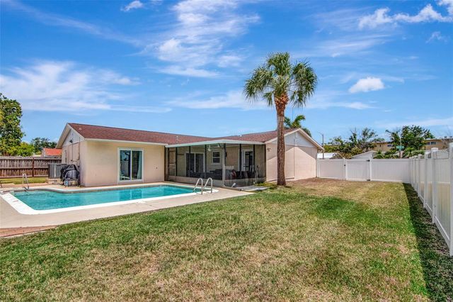 4712 114TH STREET N, St Petersburg, FL 33708