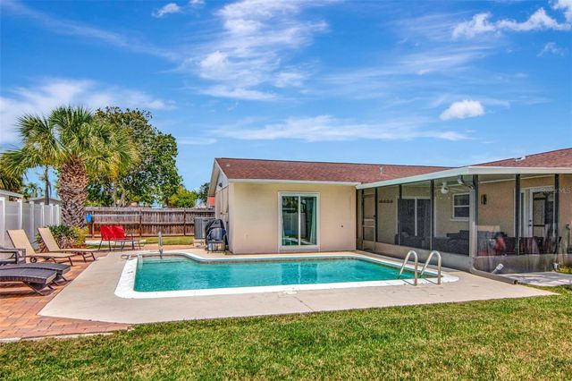 4712 114TH STREET N, St Petersburg, FL 33708