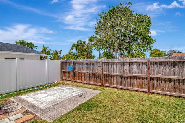 4712 114TH STREET N, St Petersburg, FL 33708