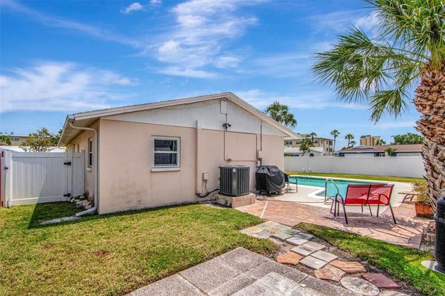 4712 114TH STREET N, St Petersburg, FL 33708