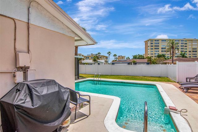 4712 114TH STREET N, St Petersburg, FL 33708