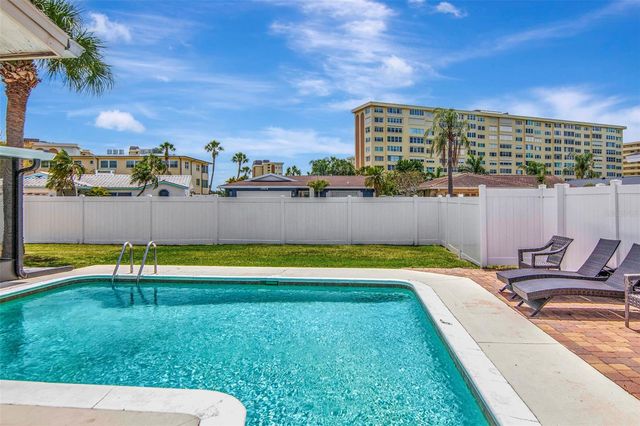 4712 114TH STREET N, St Petersburg, FL 33708
