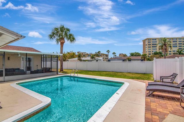 4712 114TH STREET N, St Petersburg, FL 33708