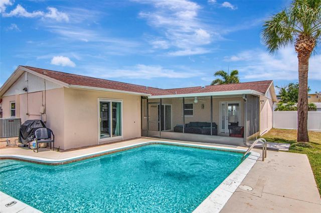 4712 114TH STREET N, St Petersburg, FL 33708