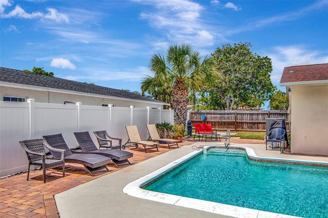 4712 114TH STREET N, St Petersburg, FL 33708