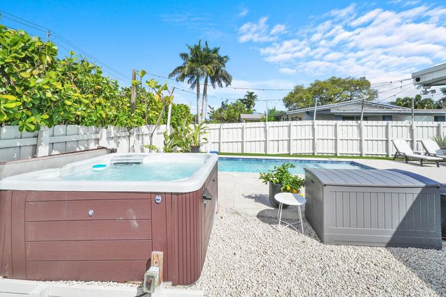 2824 NW 6th Avenue, Wilton Manors, FL 33311