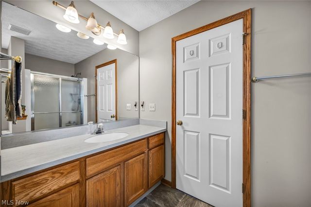 12804 Heritage Trail, North Royalton, OH 44133