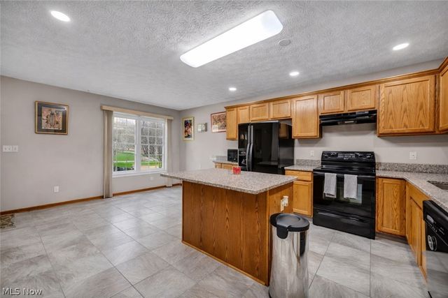 12804 Heritage Trail, North Royalton, OH 44133