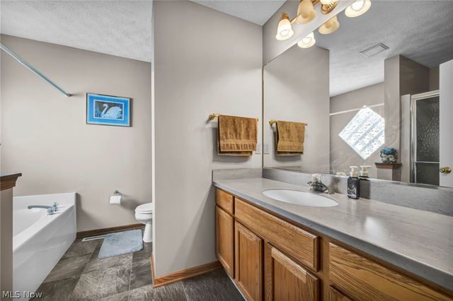 12804 Heritage Trail, North Royalton, OH 44133