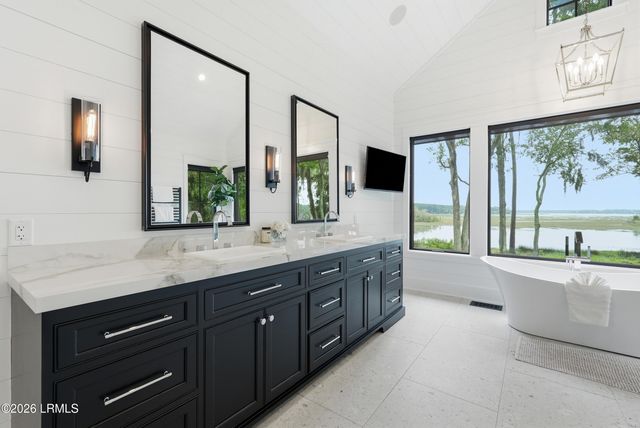 82 Plantation House Drive, Bluffton, SC 29910