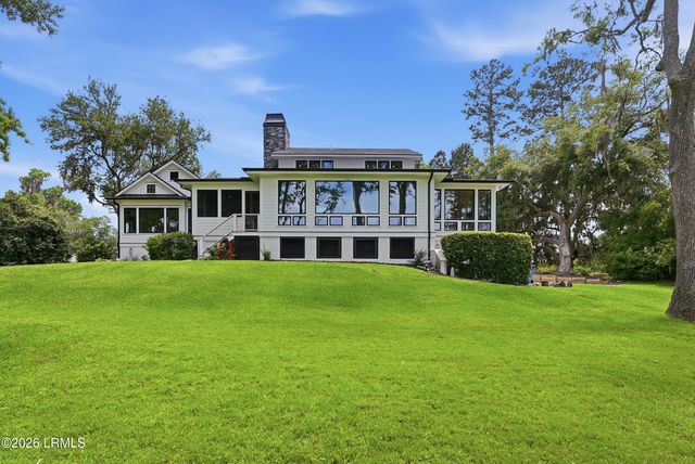 82 Plantation House Drive, Bluffton, SC 29910