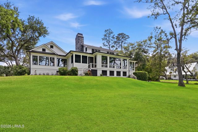 82 Plantation House Drive, Bluffton, SC 29910