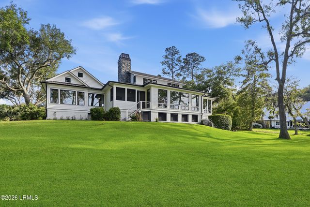 82 Plantation House Drive, Bluffton, SC 29910