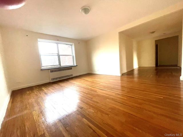 147-37 38th Avenue C64, Flushing, NY 11354
