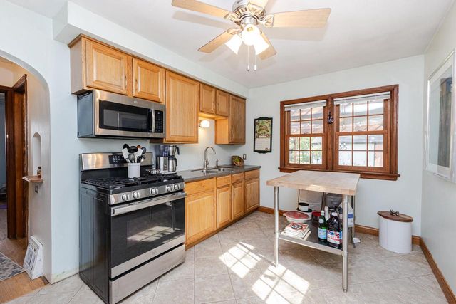 2876 86th STREET, West Allis, WI 53227