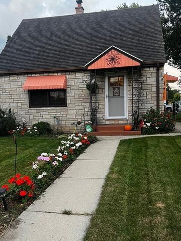 2876 86th STREET, West Allis, WI 53227