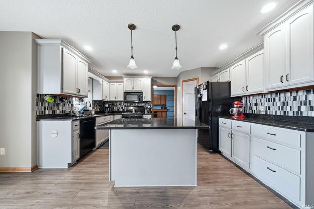 1718 Noble Kinsmen Place, Fort Wayne, IN 46818