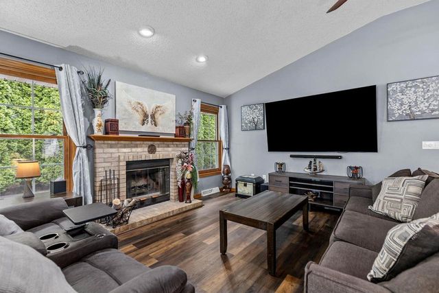 N1391 WOODLAND DRIVE, Greenville, WI 54942