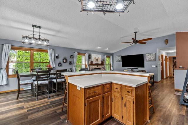 N1391 WOODLAND DRIVE, Greenville, WI 54942