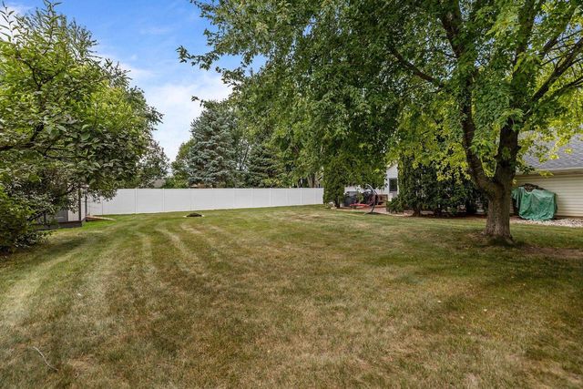 N1391 WOODLAND DRIVE, Greenville, WI 54942