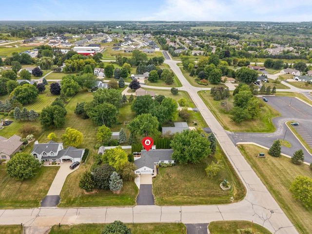N1391 WOODLAND DRIVE, Greenville, WI 54942