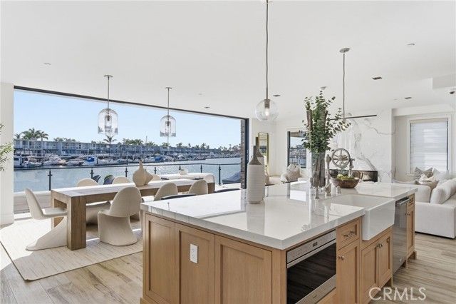 17007 Edgewater Lane, Huntington Beach, CA 92649