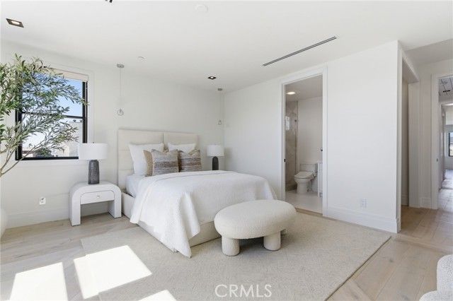 17007 Edgewater Lane, Huntington Beach, CA 92649