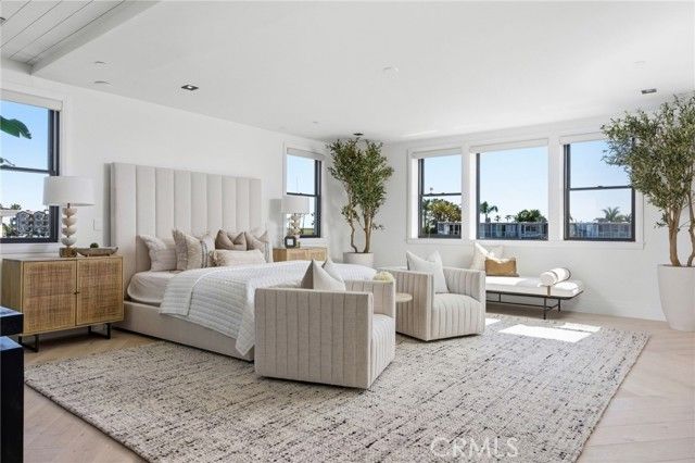 17007 Edgewater Lane, Huntington Beach, CA 92649