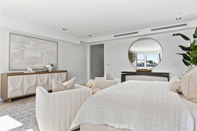 17007 Edgewater Lane, Huntington Beach, CA 92649