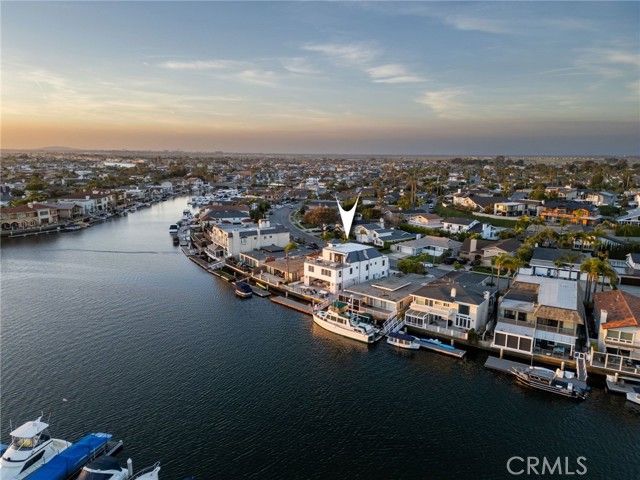 17007 Edgewater Lane, Huntington Beach, CA 92649