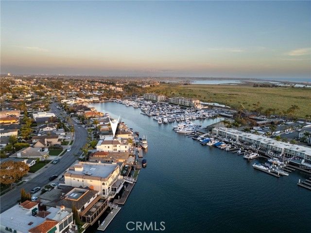 17007 Edgewater Lane, Huntington Beach, CA 92649