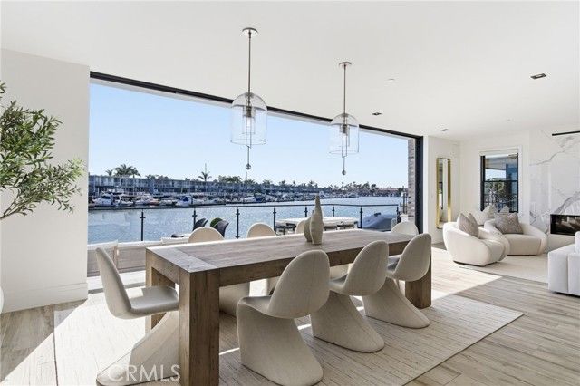 17007 Edgewater Lane, Huntington Beach, CA 92649