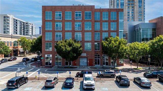 221 Market St Unit 552, Virginia Beach, VA 23462
