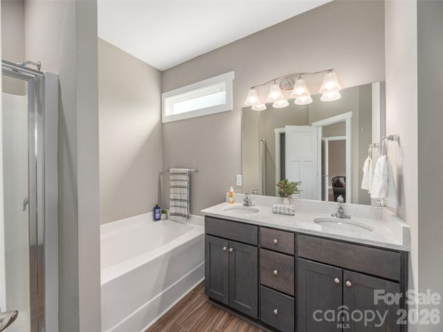 34 S Christie Court, Fletcher, NC 28732