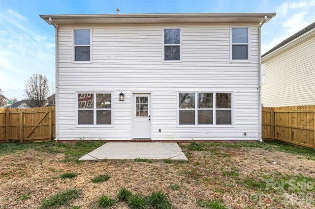 1421 Braveheart Lane, Charlotte, NC 28216