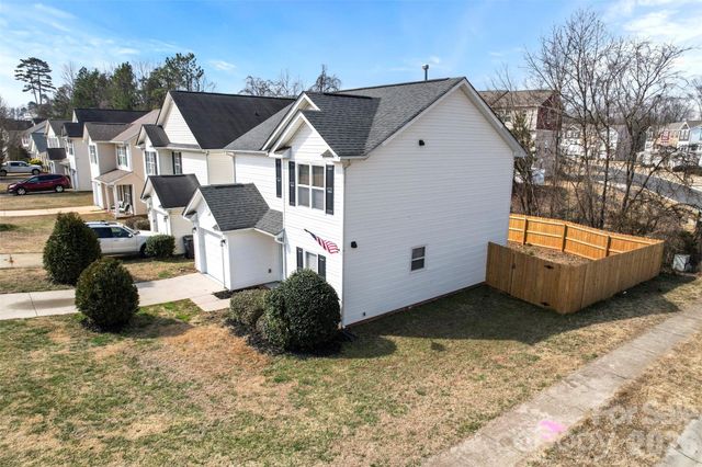 1421 Braveheart Lane, Charlotte, NC 28216