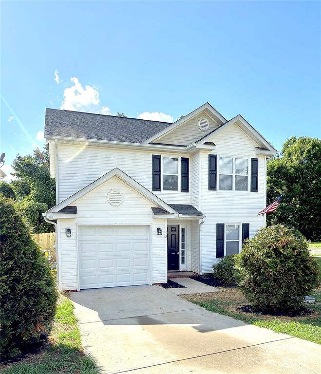 1421 Braveheart Lane, Charlotte, NC 28216