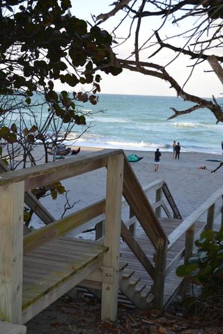 176 Seabreeze Circle, Jupiter, FL 33477